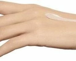 Clarins Everlasting Concealer - 02.5 Medium - 12 Ml -Maybelline-winkel 550x199 1
