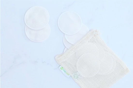 Beewise 12 Herbruikbare Wattenschijfjes | Wasbare Wattenschijfjes | 100% Organisch Katoen | Cadeaupakket | Kerstpakket | Sinterklaas Cadeautje | Geschenkdoos | Kerstcadeau | Feestdagen Cadeau | Reusable Makeup Remover Pads | Soft & Organic Cotton 4 Beewise 12 Herbruikbare Wattenschijfjes | Wasbare Wattenschijfjes | 100% Organisch Katoen | Cadeaupakket | Kerstpakket | Sinterklaas Cadeautje | Geschenkdoos | Kerstcadeau | Feestdagen Cadeau | Reusable Makeup Remover Pads | Soft & Organic Cotton - Afbeelding 2