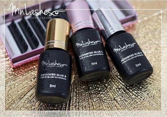 Modena Lashes Wimper Extension Lijm 5ml. Advanced Glue E 4 Modena Lashes Wimper Extension Lijm 5ml. Advanced Glue E - Afbeelding 2