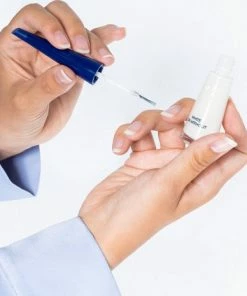 Herome Nail Contour Nagellak White Or Without - Verstevigende Nagellak Voor Parelwitte Nagelranden - Laat Het Nagelbed Langer Lijken - 10ml. -Maybelline-winkel 550x465 4