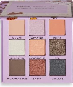 Makeup Revolution X Friends - The One With All The Thanks Giving S Eyeshadow Palette Set 18 Makeup Revolution X Friends - The One With All The Thanks Giving S Eyeshadow Palette Set -Maybelline-winkel 550x544 7