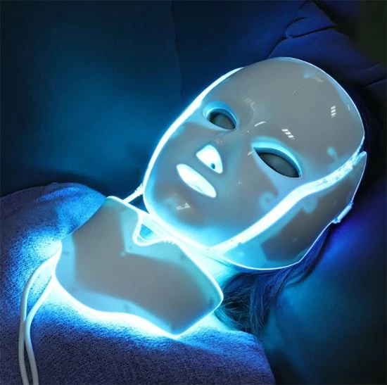 Merkloos LED Gezichtsmaker - 7 Kleuren - Face Mask - Lichttherapie - Masker Voor Gezicht - Tegen Acne, Droge Huid & Rimpels - Wit 8 Merkloos LED Gezichtsmaker - 7 Kleuren - Face Mask - Lichttherapie - Masker Voor Gezicht - Tegen Acne, Droge Huid & Rimpels - Wit - Afbeelding 6