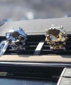 Somstyle Autoparfum - Zoete Geur Auto – Bulldog - Zilver 14 Somstyle Autoparfum - Zoete Geur Auto – Bulldog - Zilver -Maybelline-winkel 550x550 212