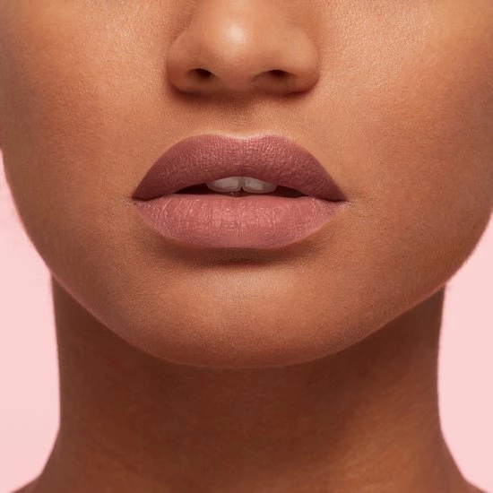 L’Oréal Paris L'Oréal Paris Les Macarons Langhoudende Matte Lipstick - 822 Mon Caramel – Nude – 6,7 Ml 6 L’Oréal Paris L'Oréal Paris Les Macarons Langhoudende Matte Lipstick - 822 Mon Caramel – Nude – 6,7 Ml - Afbeelding 4