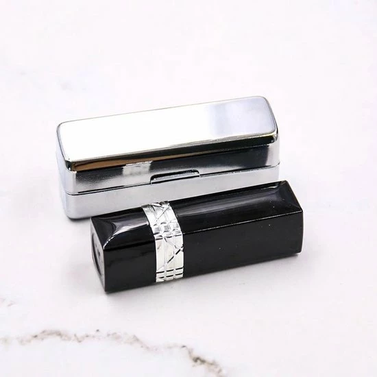 Merkloos Lippenstift Houder - Lippenstiftdoosje - Lipstick Houder - Met Spiegel - Zilver - Metaal 6 Merkloos Lippenstift Houder - Lippenstiftdoosje - Lipstick Houder - Met Spiegel - Zilver - Metaal - Afbeelding 4