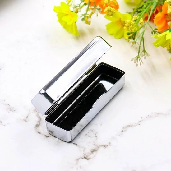 Merkloos Lippenstift Houder - Lippenstiftdoosje - Lipstick Houder - Met Spiegel - Zilver - Metaal 7 Merkloos Lippenstift Houder - Lippenstiftdoosje - Lipstick Houder - Met Spiegel - Zilver - Metaal - Afbeelding 5