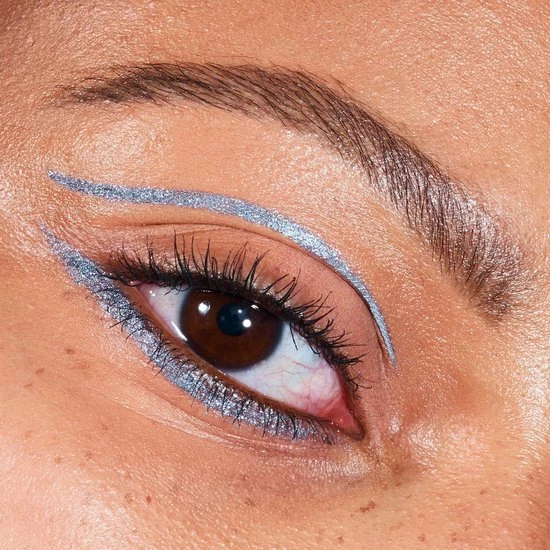 Rimmel London Wonder Swipe Eyeliner - 001 Slay Silver 11 Rimmel London Wonder Swipe Eyeliner - 001 Slay Silver - Afbeelding 9