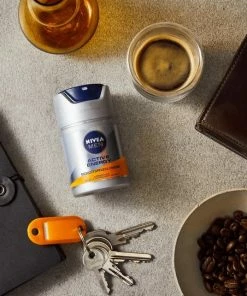 NIVEA MEN Active Energy Gezichtscr Me (50 Ml), Revitaliserende Gezichtscr Me Voor Mannen, Snel Absorberende Vochtinbrengende Cr Me Tegen Tekenen Van Vermoeidheid -Maybelline-winkel 550x642 2