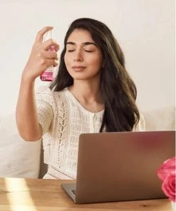 Heritage Store - Rozenwater - 240ml - Rozenwater Biologisch - Rozenolie - Rosewater - Huid & Gezicht - Vegan 9 Heritage Store - Rozenwater - 240ml - Rozenwater Biologisch - Rozenolie - Rosewater - Huid & Gezicht - Vegan -Maybelline-winkel 550x691 1